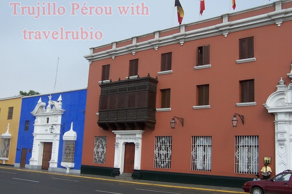 Trujillo_Peru_Balcon-con-travelrubio-en-voyage-1024x683 Hotel en Trujillo